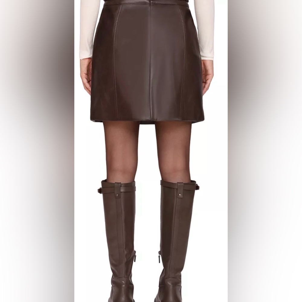Leather mini skirt by Amanda Smith. Vintage. Decorative stitching. Dark Brown 12 - Picture 2 of 12